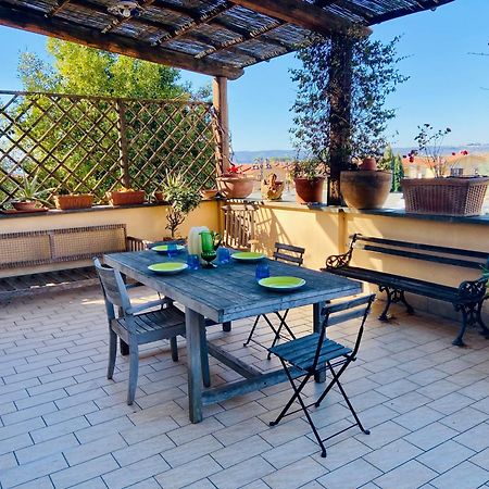 La Terrazza Di Andrea Daire Bolsena Dış mekan fotoğraf